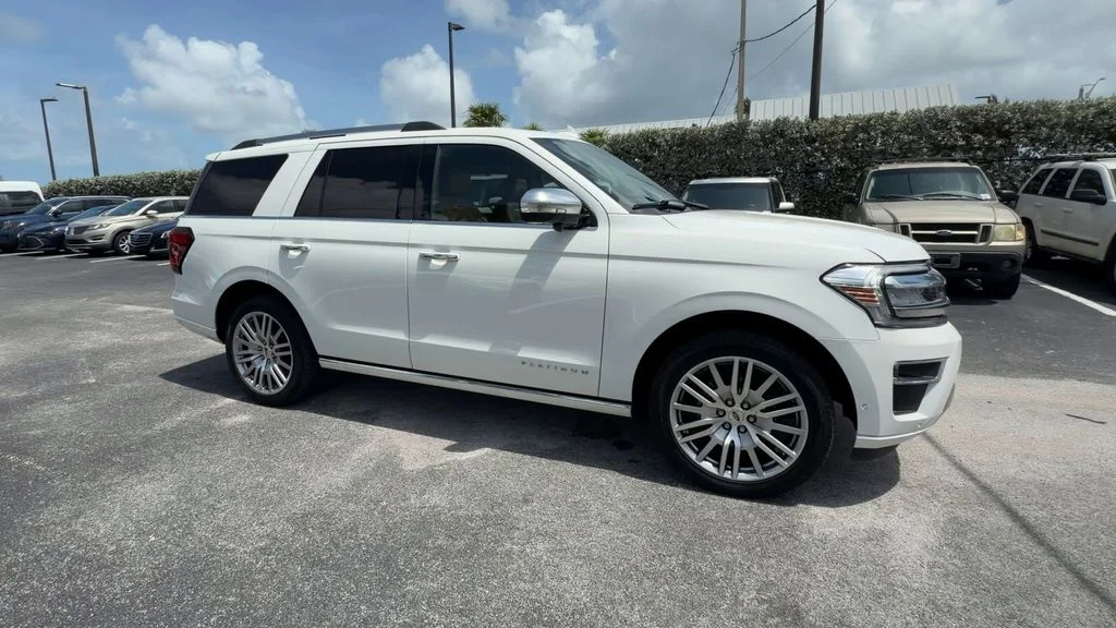 Used 2024 White Ford Platinum image 2