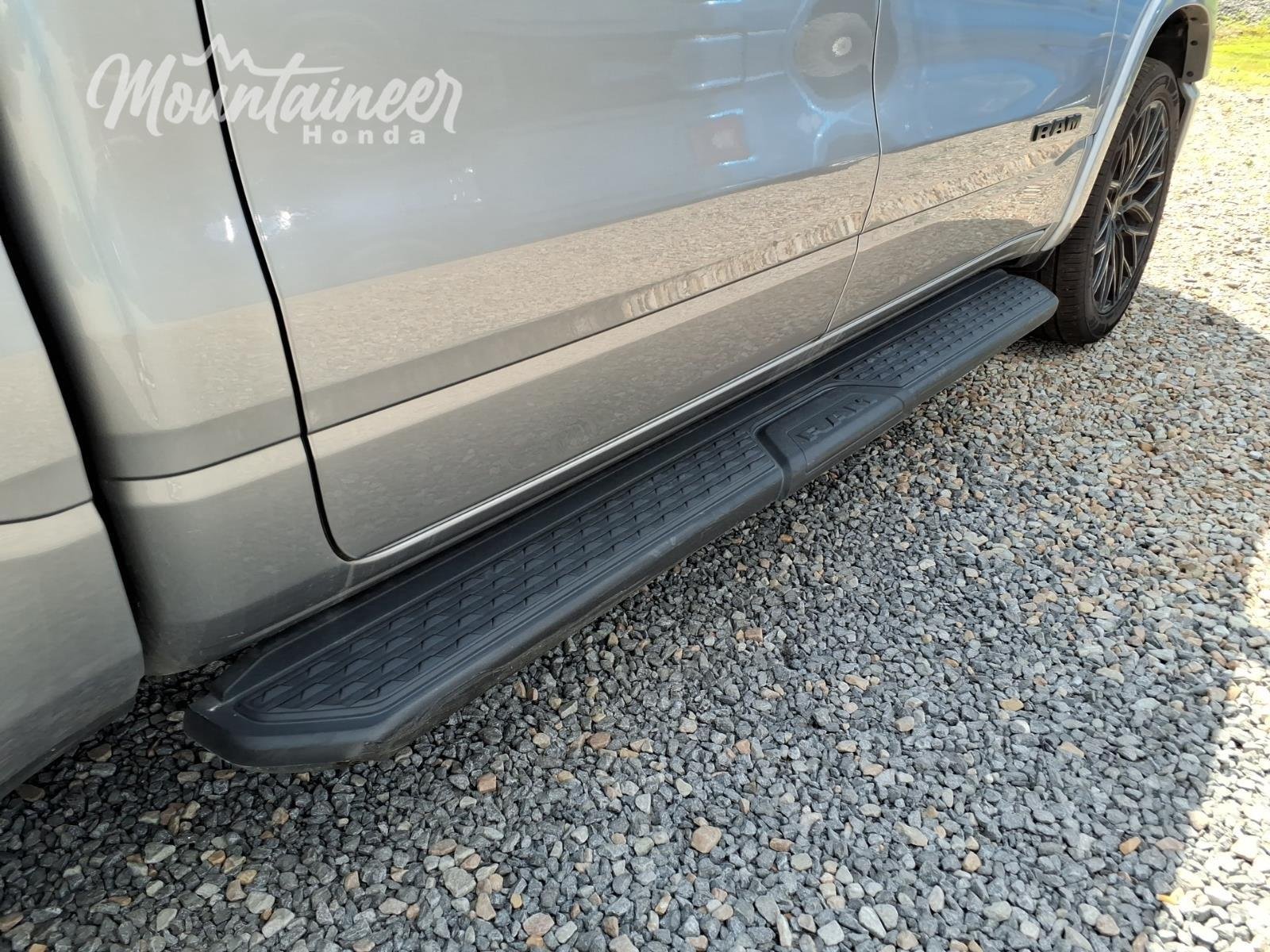 Used 2022 Billet Silver Metallic Clearcoat Ram Laramie image 25