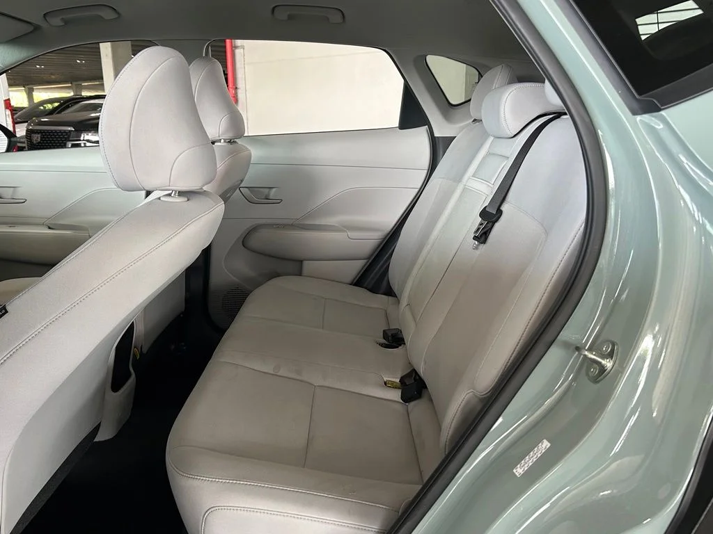 Used 2024 Mirage Green Hyundai SEL image 31