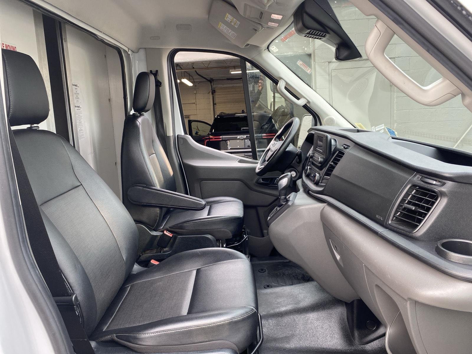 Used 2022 Oxford White Ford  image 20