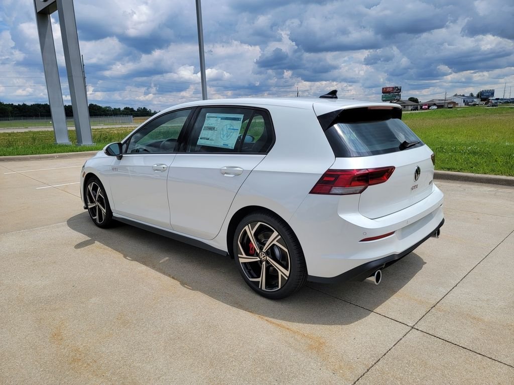 2025 Volkswagen Golf GTI SE - Photo 18