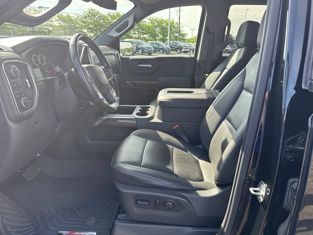 Used 2021 BLACK Chevrolet LT Trail Boss image 9
