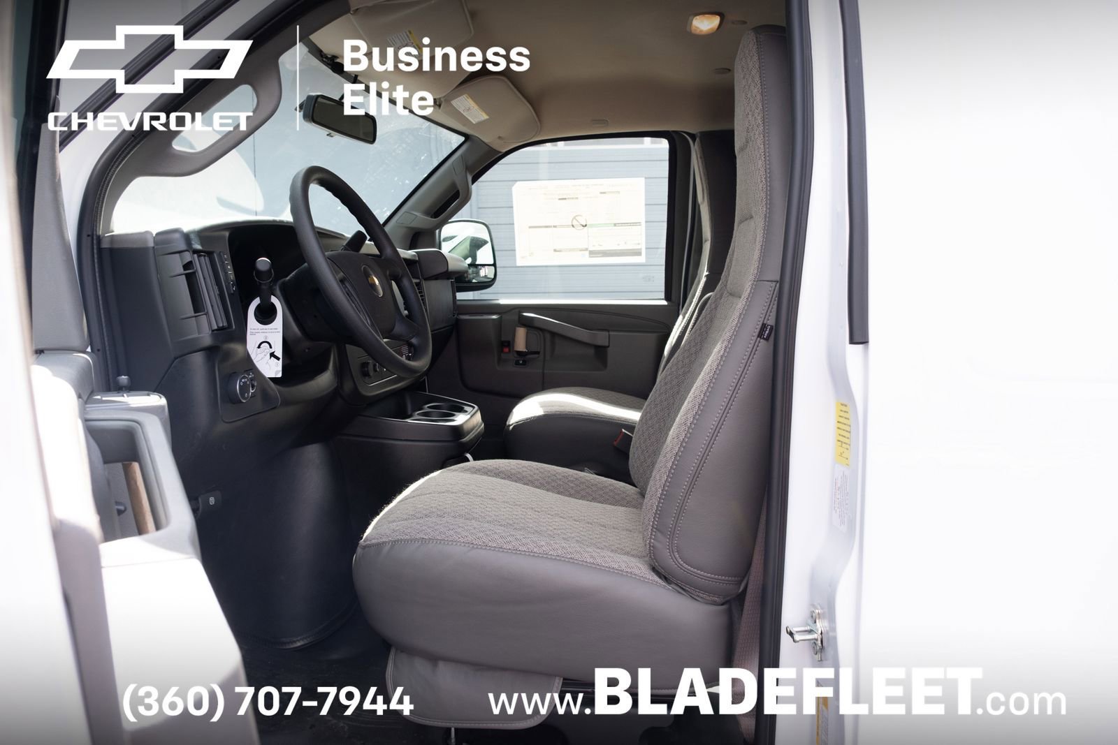New 2026 Summit White Chevrolet WT image 9
