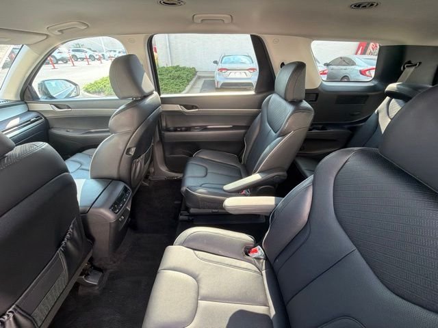 Used 2024 White Hyundai SEL image 22