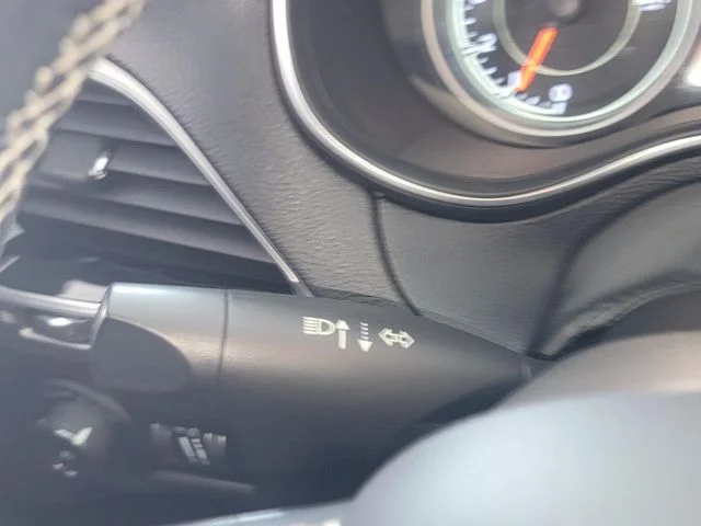 Certified Used 2021 Black Jeep Latitude Lux image 19