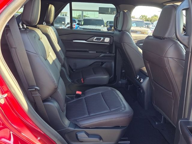 New 2026 Rapid Red Metallic Tinted Clearcoat Ford Platinum image 16