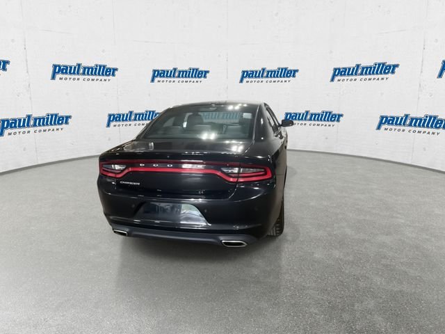 Used 2021 Black Dodge SXT image 10