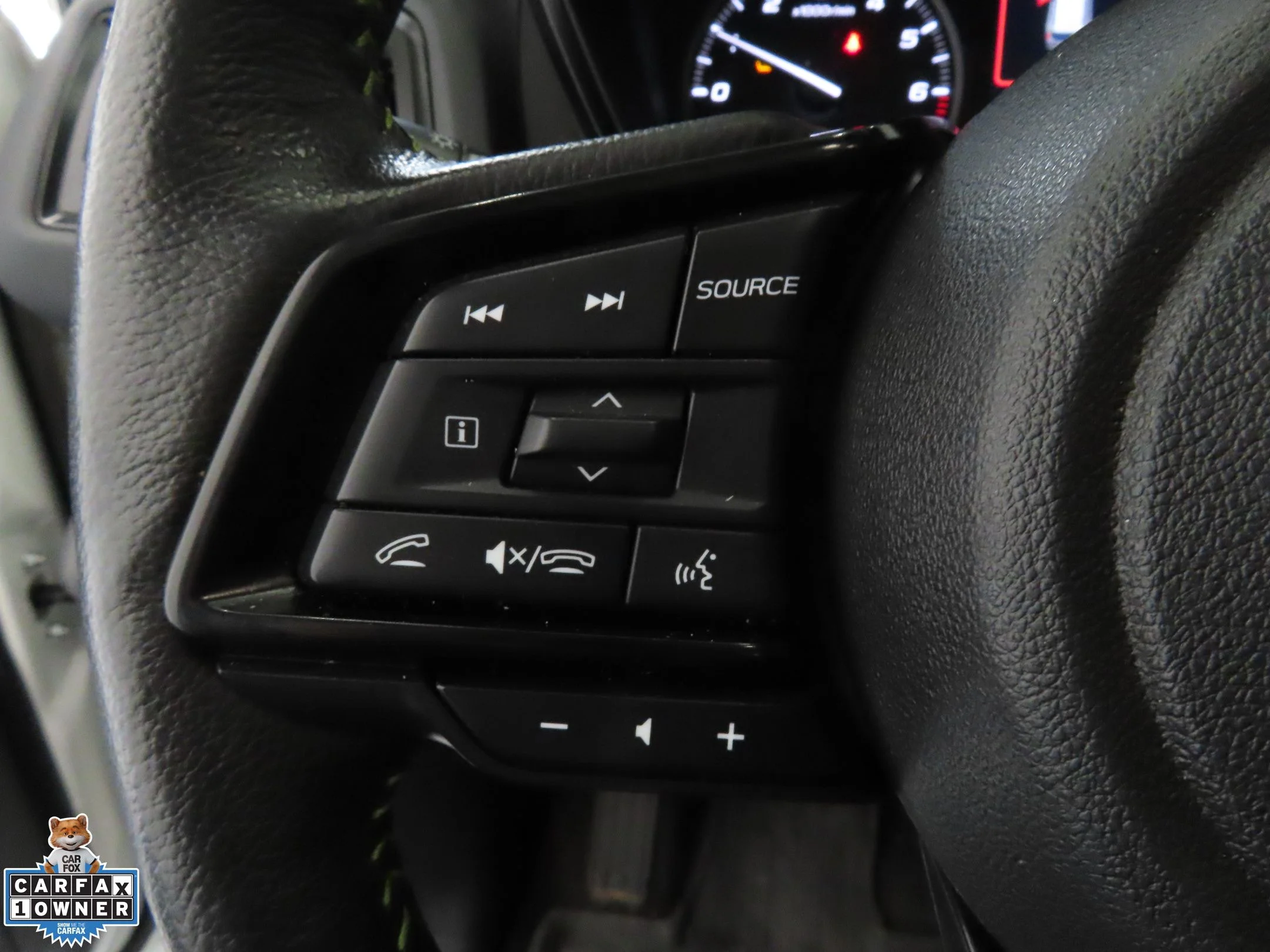 Used 2025 White Subaru Onyx Edition image 13