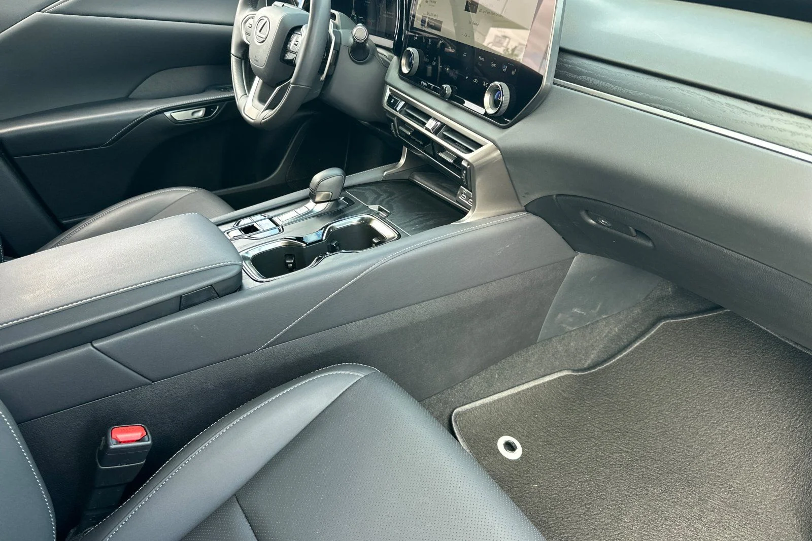 Certified Used 2025 IRIDIUM Lexus 350h Premium image 13