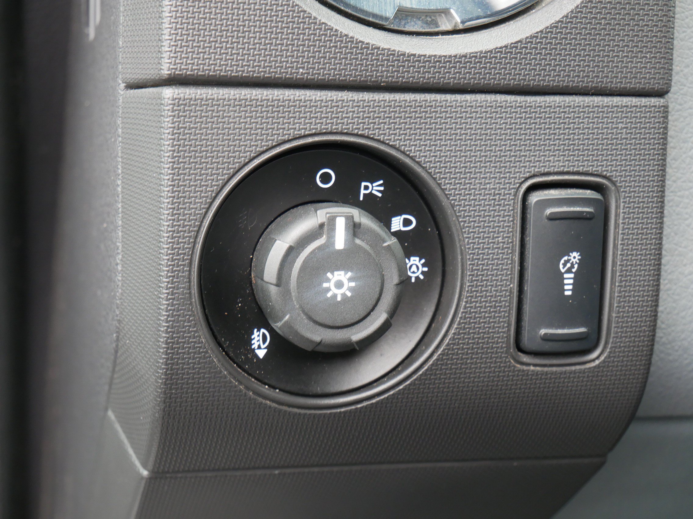 Used 2016 White Ford XLT image 19