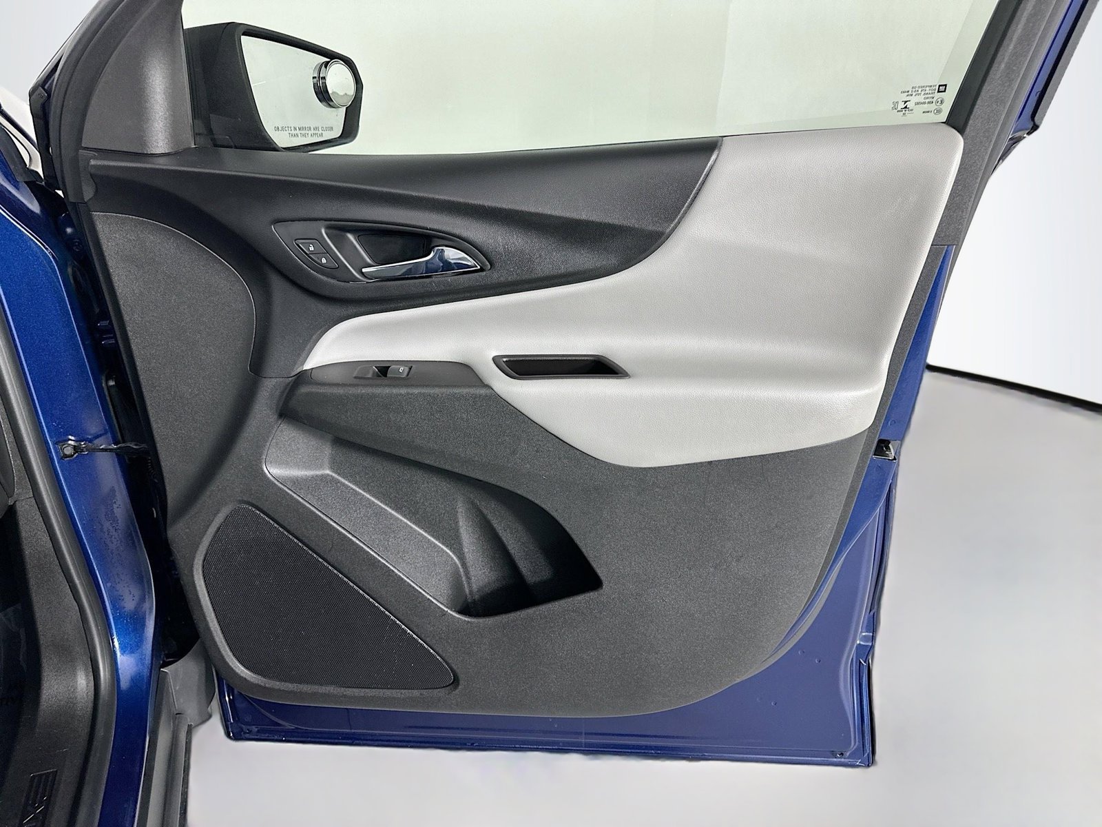 Used 2022 Blue Chevrolet LS image 32