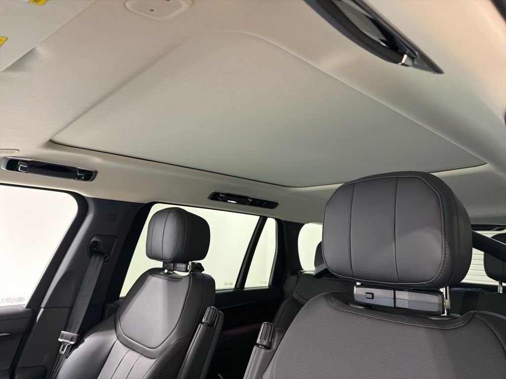 2026 Land Rover Range Rover SE - Photo 19