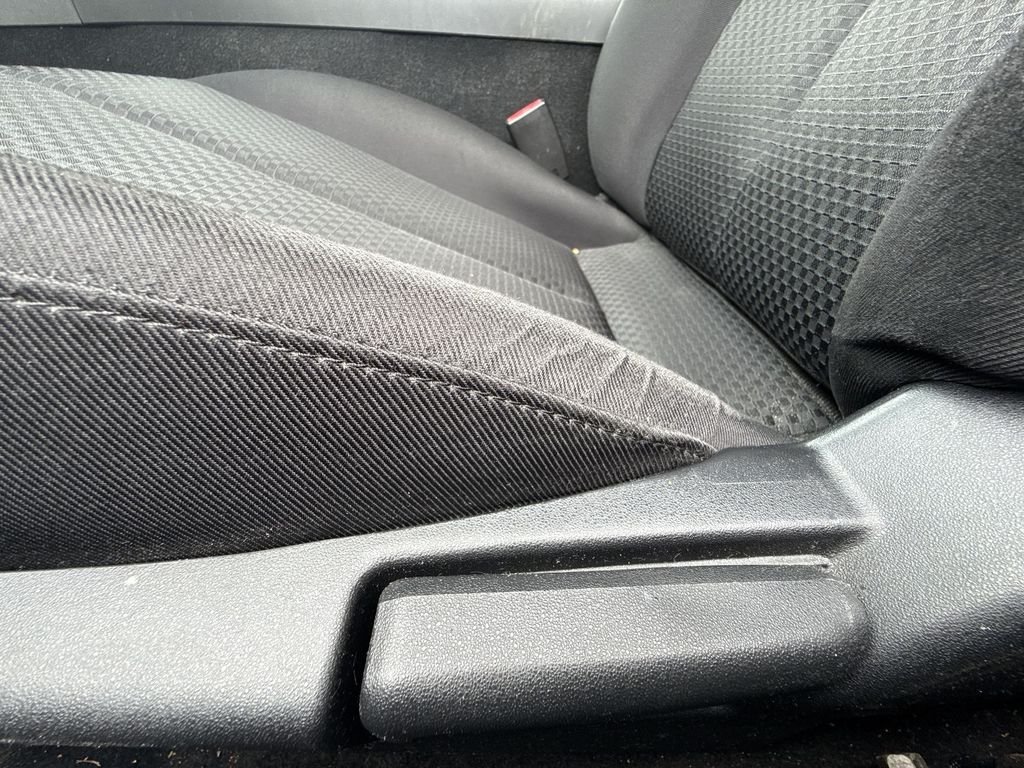 Used 2006 Red Mazda Base image 12