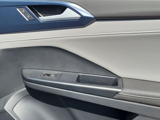 New 2024 Silver Volkswagen 1.5T SE image 18