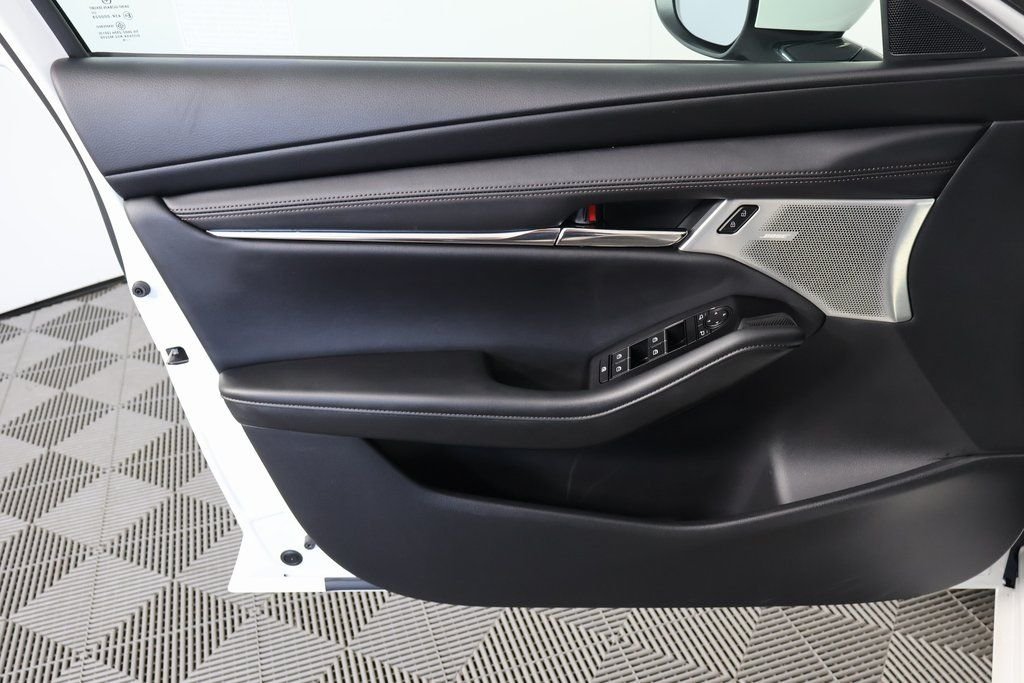 2026 Mazda Mazda3 Premium - Photo 13