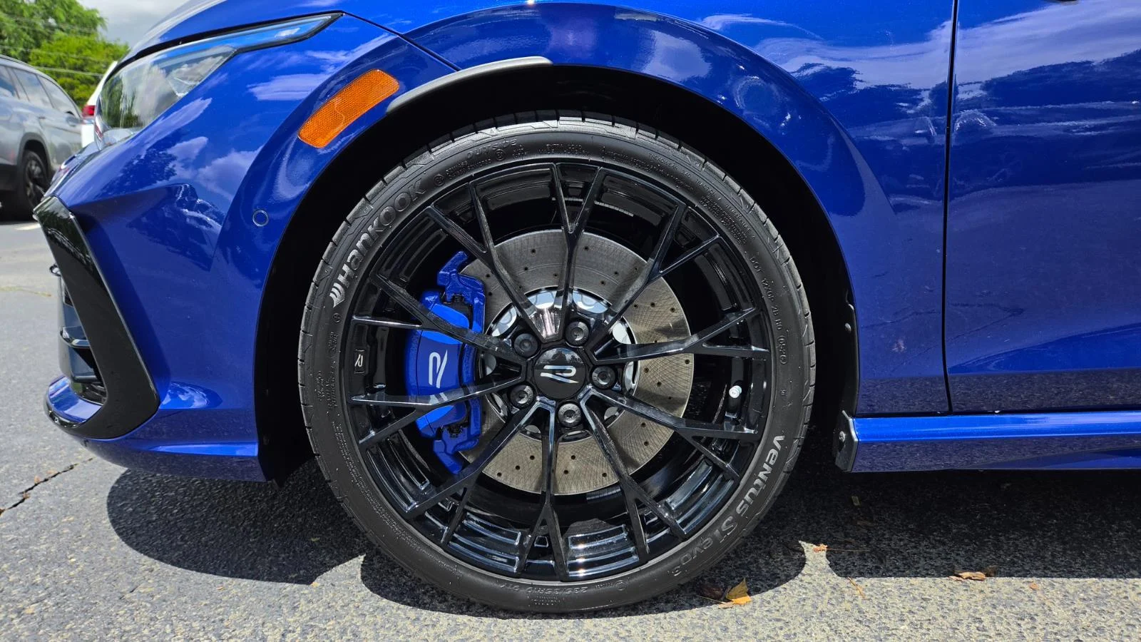 New 2026 Lapiz Blue Metallic Volkswagen  image 18