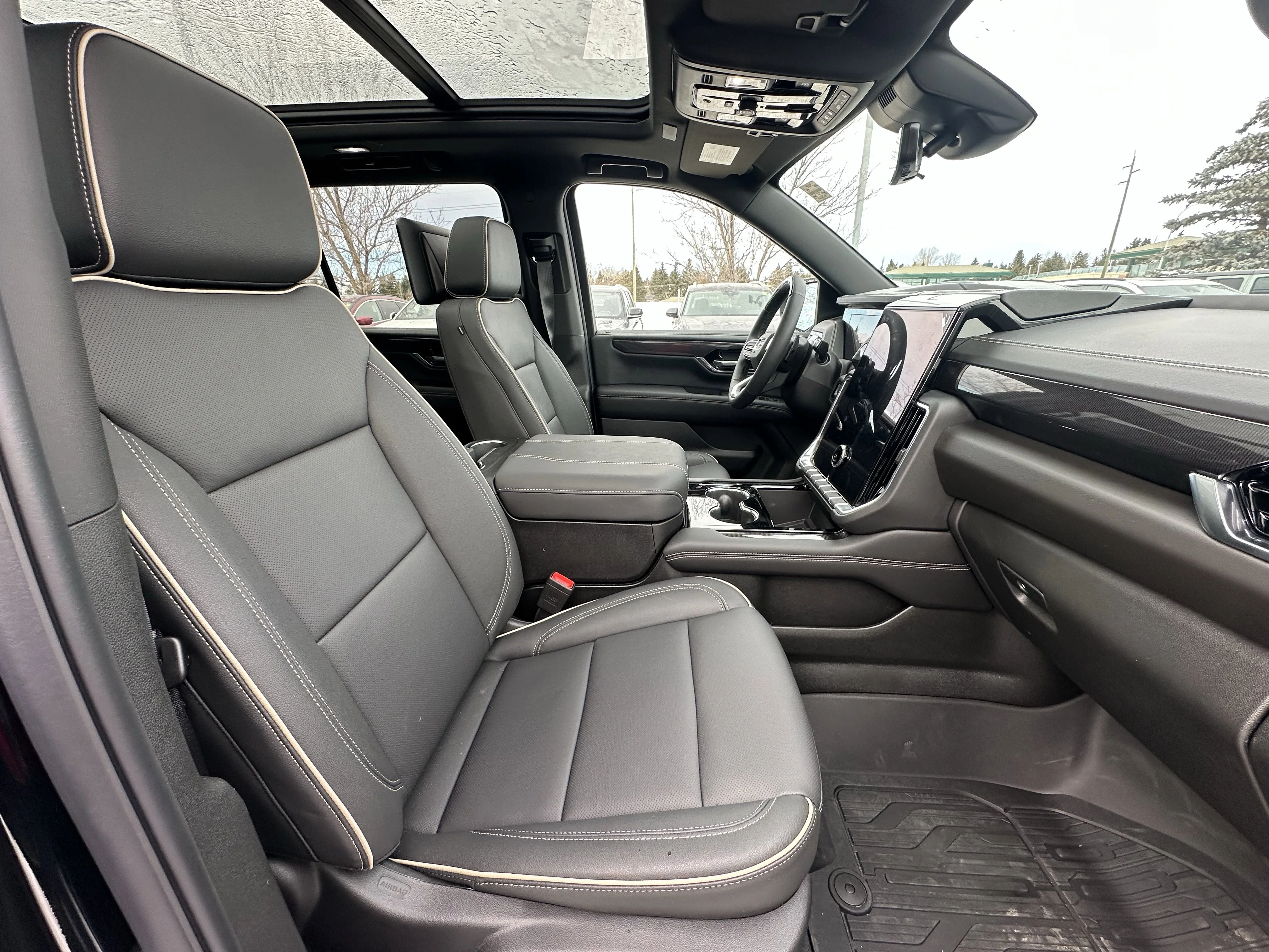 New 2026 Onyx Black GMC Elevation image 19