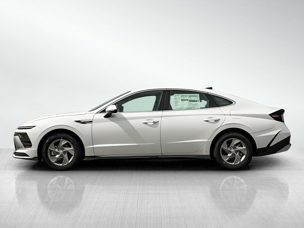 New 2026 Serenity White Hyundai SE FWD image 27