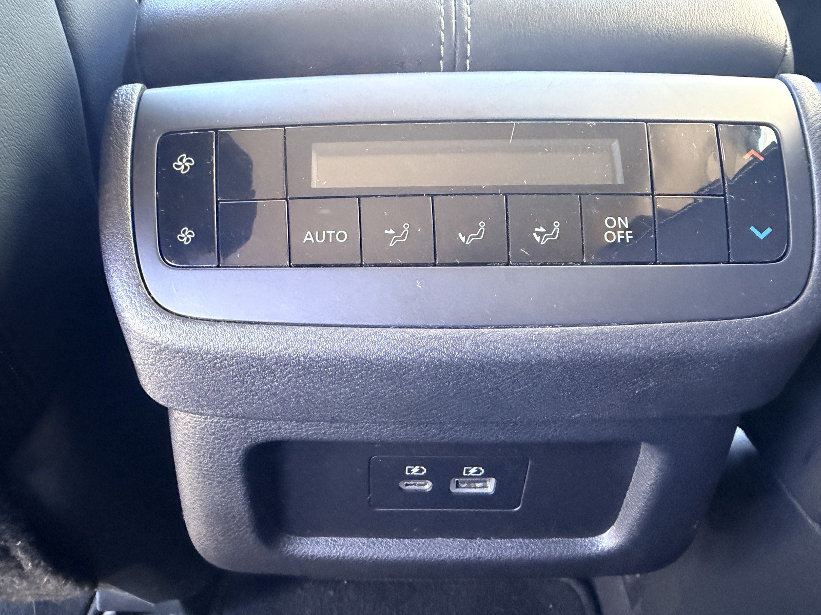Used 2025 Silver Nissan SL image 21