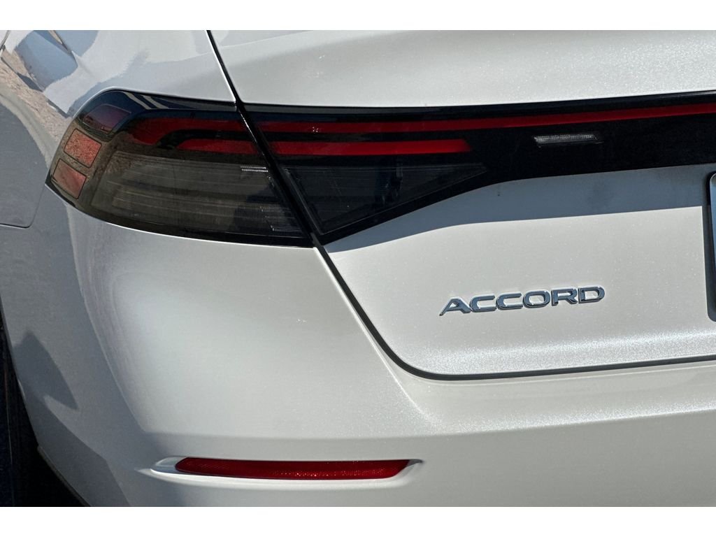 New 2026 Platinum White Pearl Honda SE image 30
