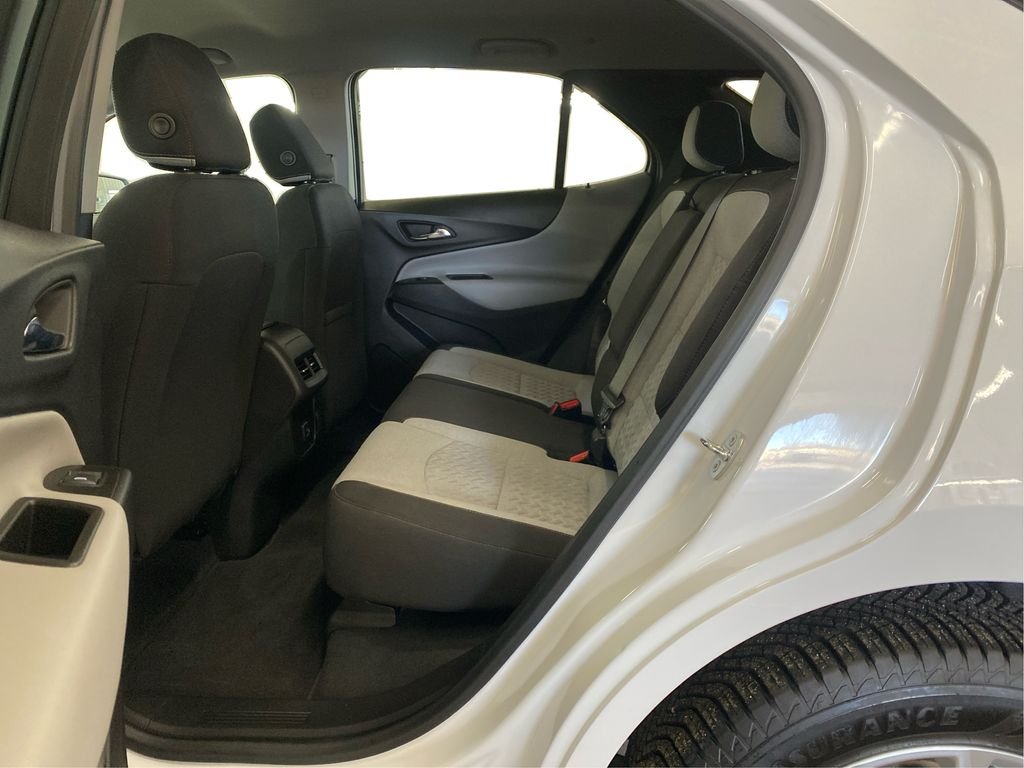 Used 2022 White Chevrolet LT image 8