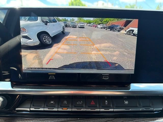 New 2026 Sterling Gray Metallic Chevrolet LT (2FL) image 13