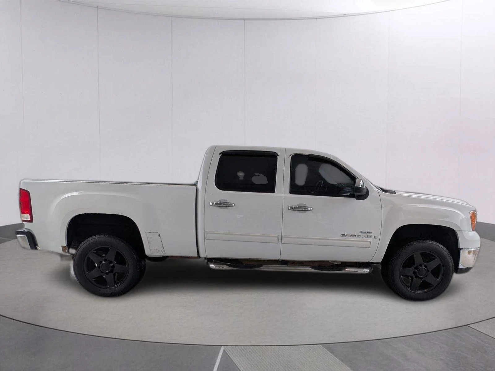 Used 2007 Summit White GMC SLE2 image 9
