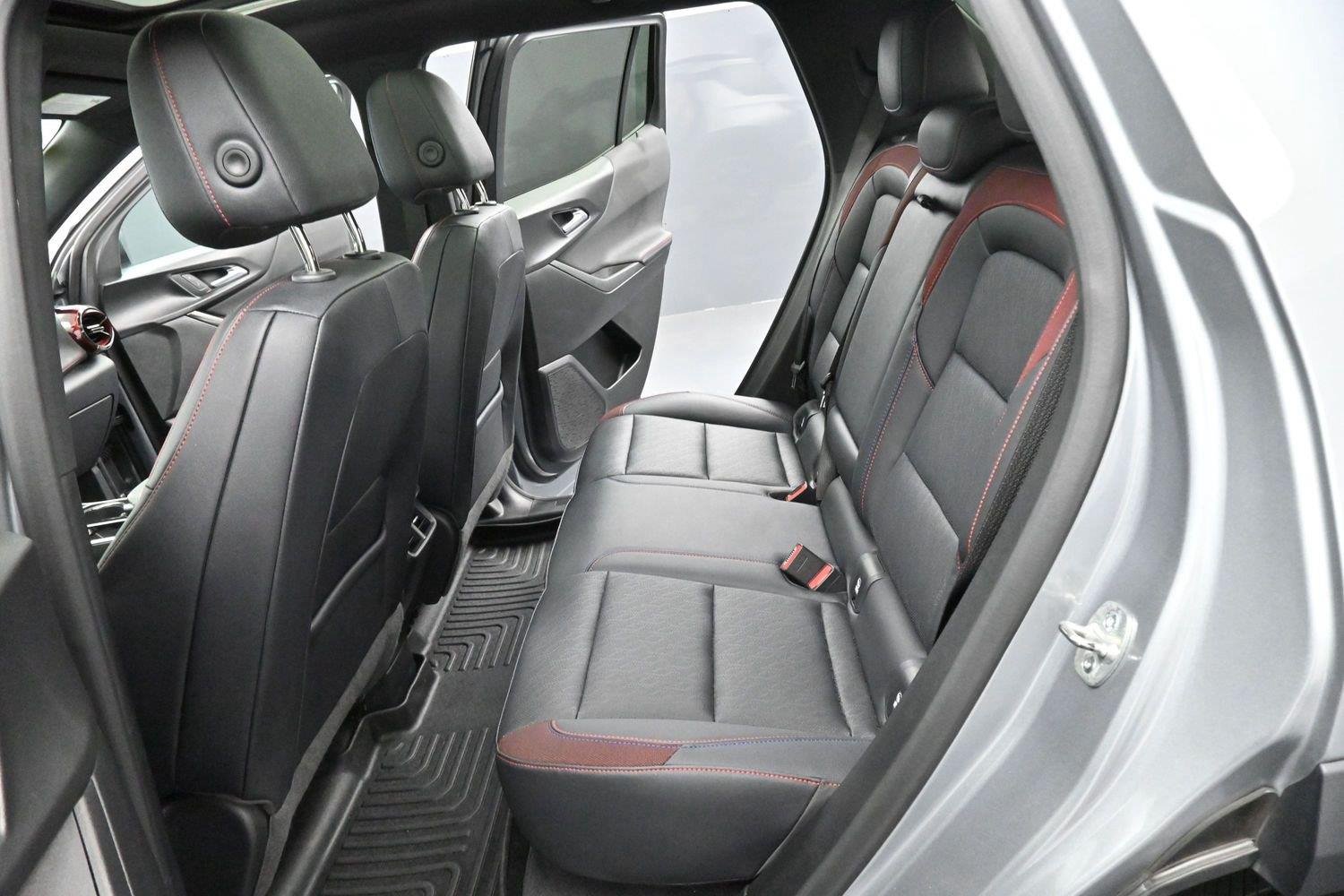 Used 2025 Sterling Gray Metallic Chevrolet FWD RS image 30