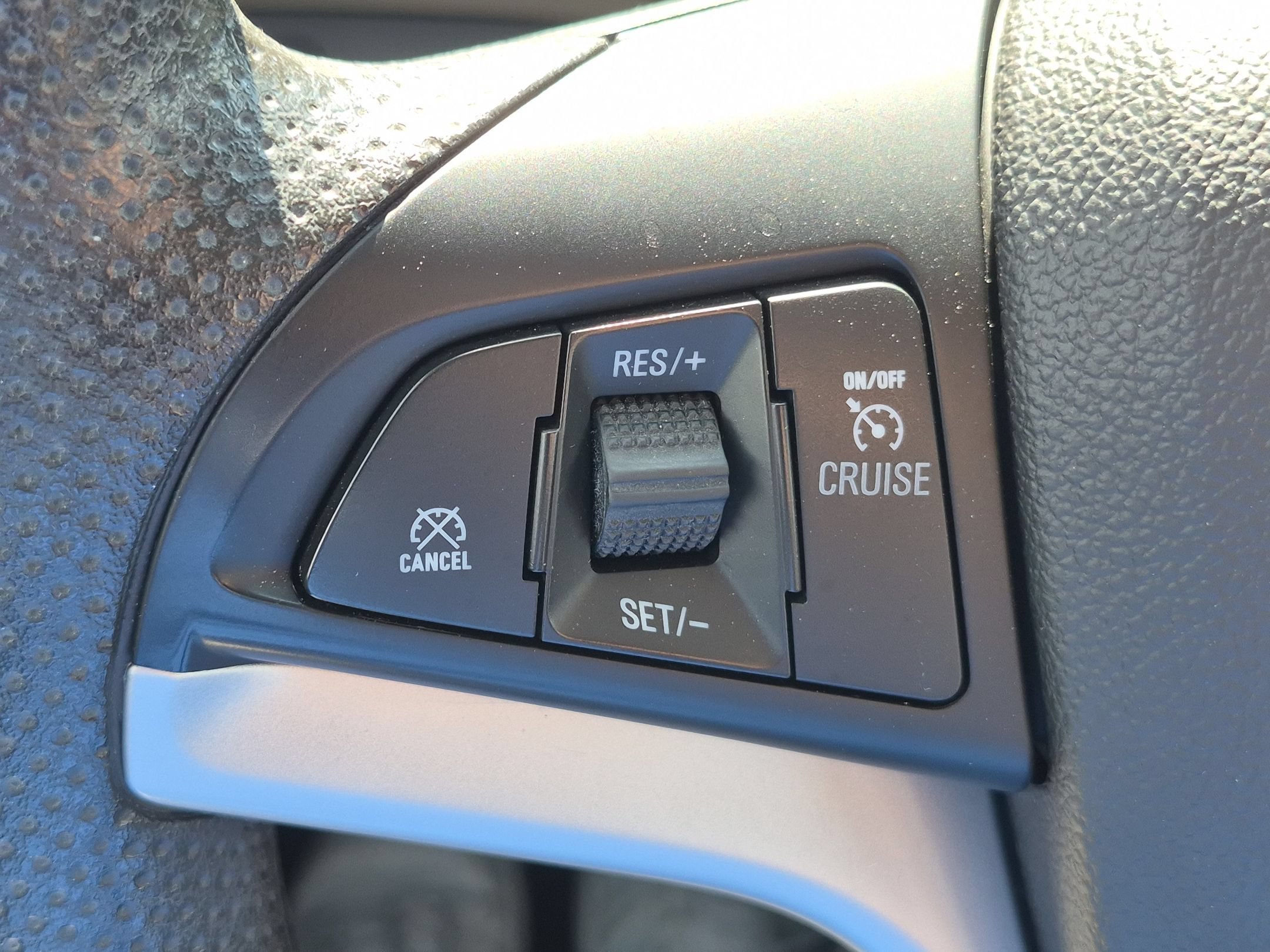 Used 2020 Mosaic Black Metallic Chevrolet LT image 17