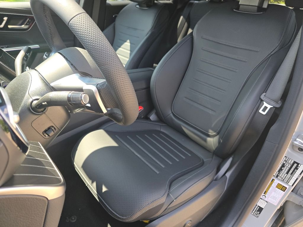 New 2026 MANUFAKTUR Alpine Grey Mercedes-Benz GLC 300 image 24