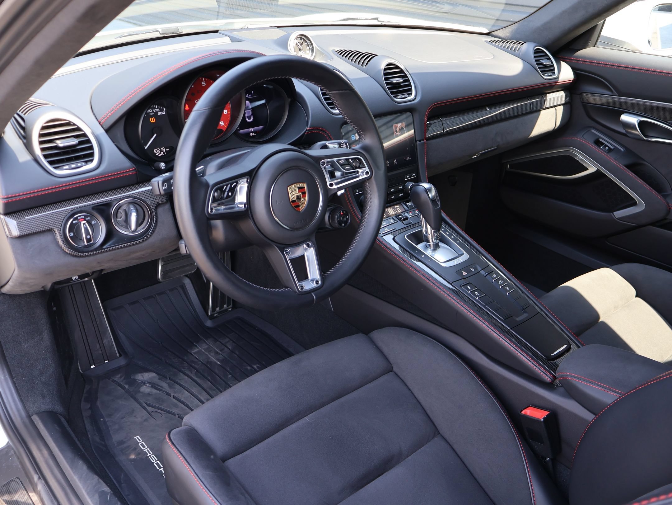 Certified Used 2025 White Porsche GTS 4.0 image 4