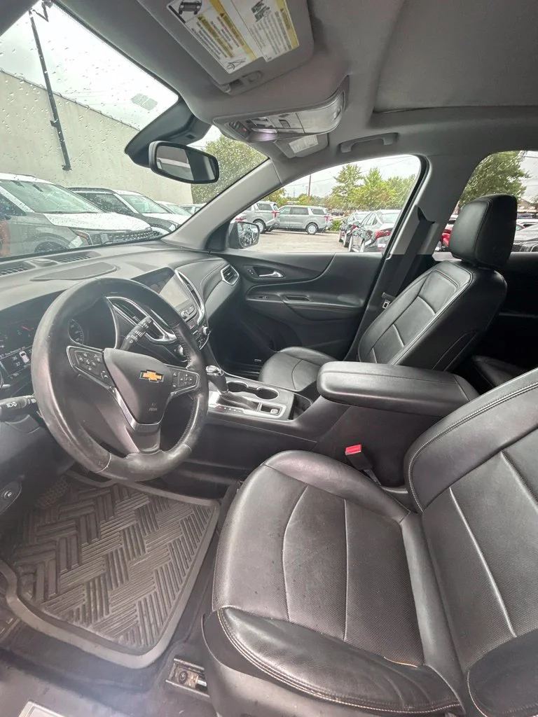 Used 2018 Gray Chevrolet Premier image 12