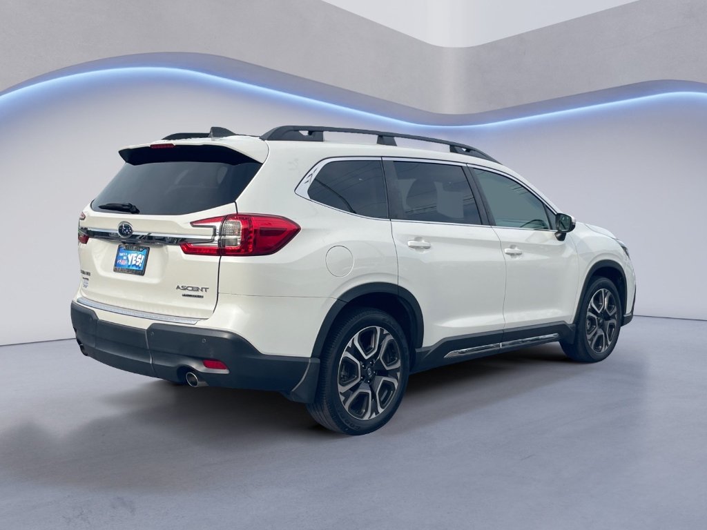 Used 2023 Crystal White Pearl Subaru Limited image 18