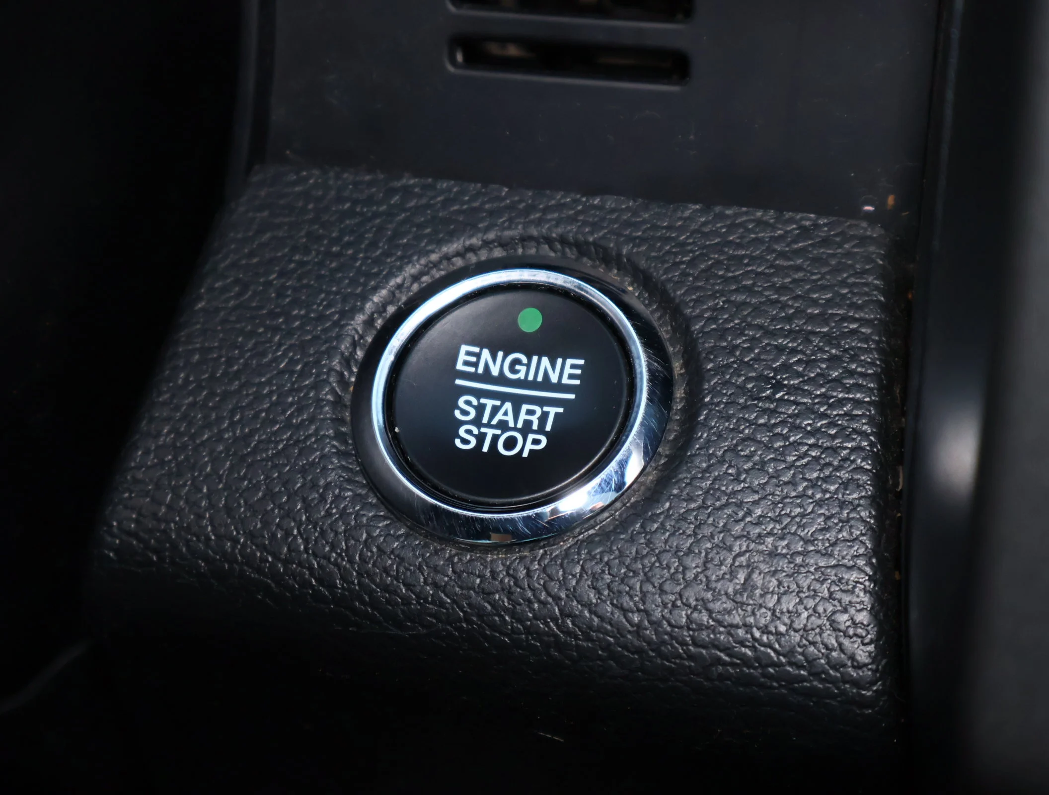 Used 2021 Star White Metallic Tri-Coat Ford XLT image 15