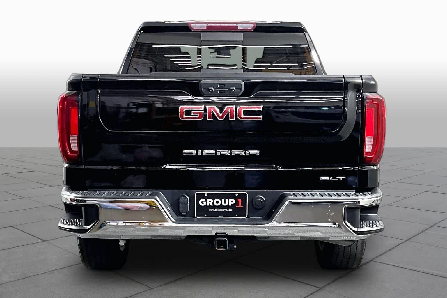 Used 2023 Onyx Black GMC SLT image 5