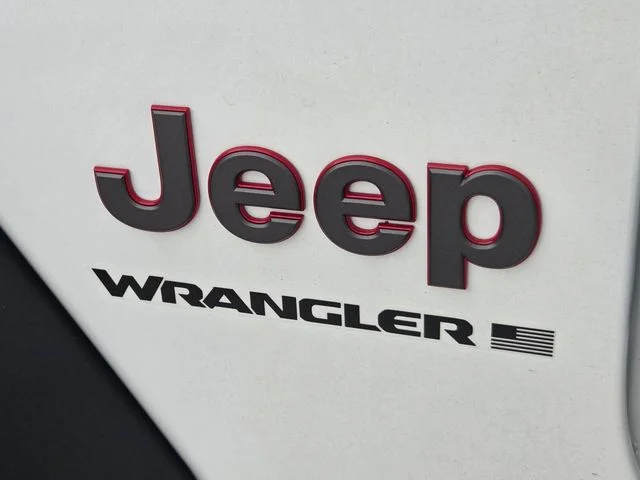 New 2026 Bright White Clear-Coat Exterior Paint Jeep Rubicon image 28