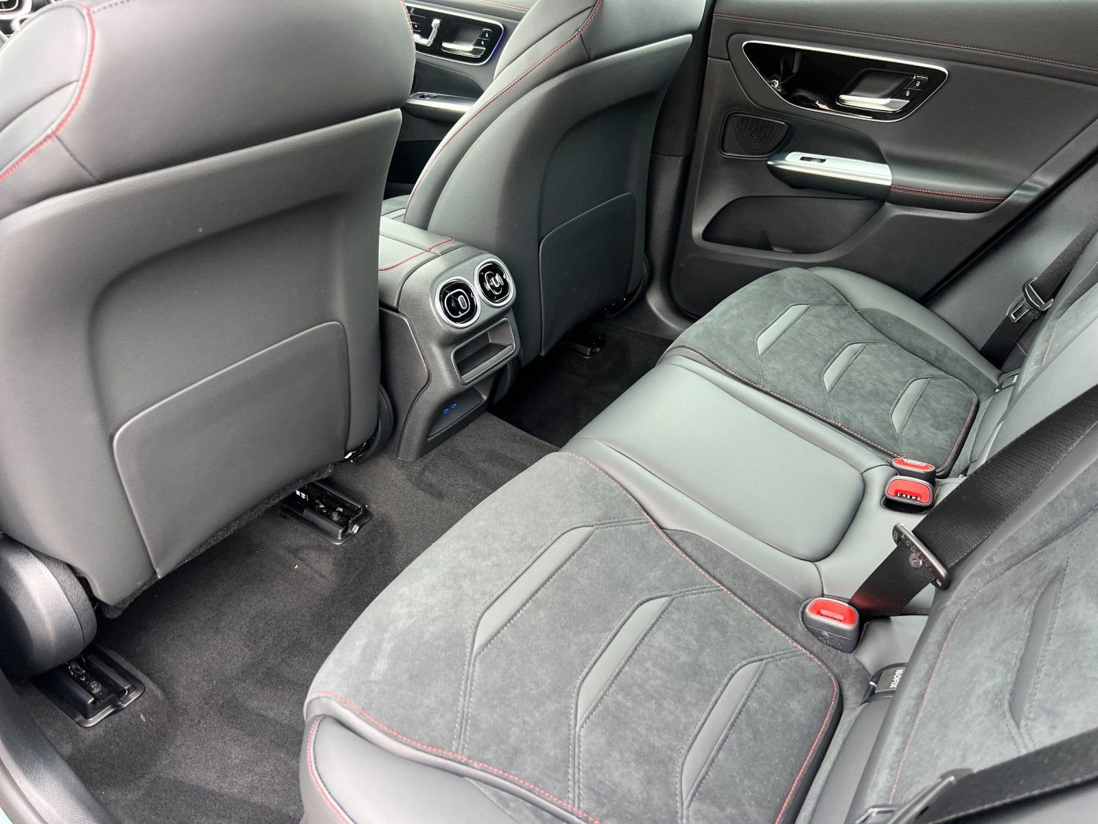 New 2026 Verde Silver Metallic Mercedes-Benz 43 AMG® image 4