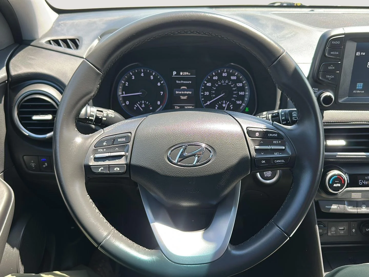 Used 2020 Ultra Black Hyundai Limited image 25