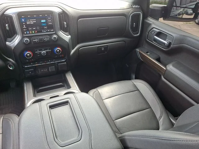 Used 2021 Black Chevrolet LT Trail Boss image 16