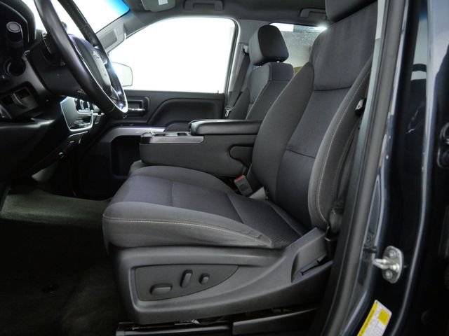 Used 2018 Gray Chevrolet LT image 17