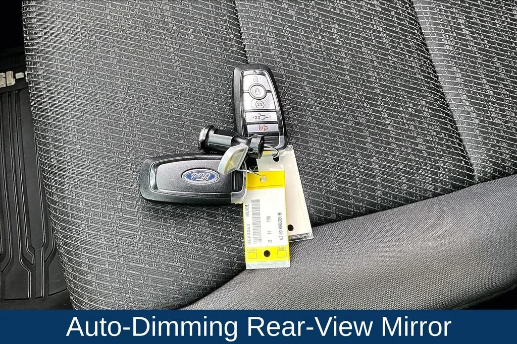 Used 2023 White Ford XLT image 33