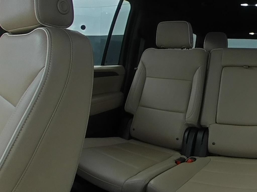 Used 2024 Empire Beige Metallic Chevrolet Premier image 9