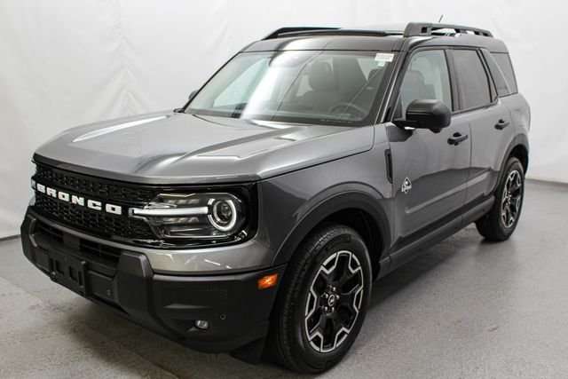 New 2026 Carbonized Gray Metallic Ford Outer Banks® image 5