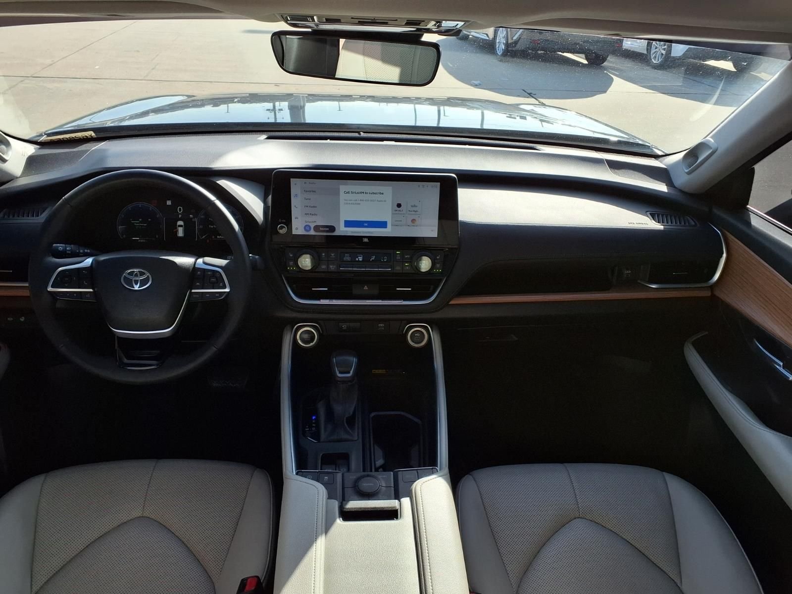 Certified Used 2025 Cloud Toyota Limited image 9