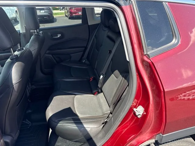Used 2020 Red Jeep Limited image 9