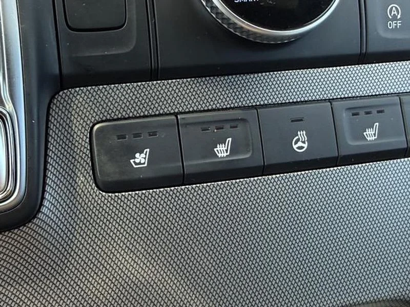 Used 2022 Hyper White Hyundai Calligraphy image 25