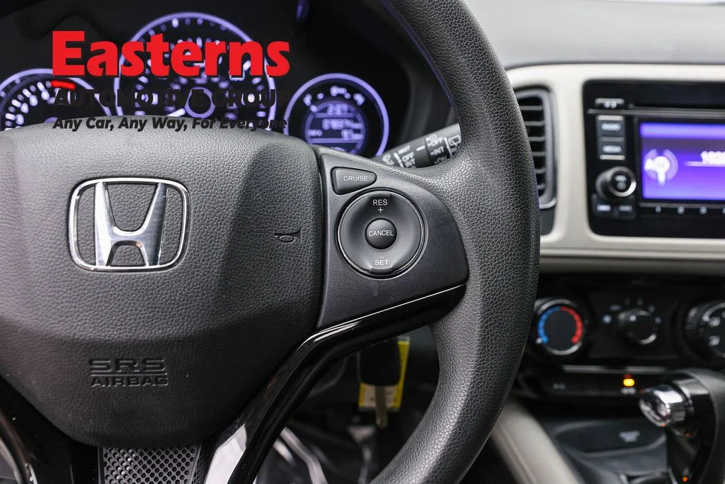 Used 2022 White Honda LX image 15