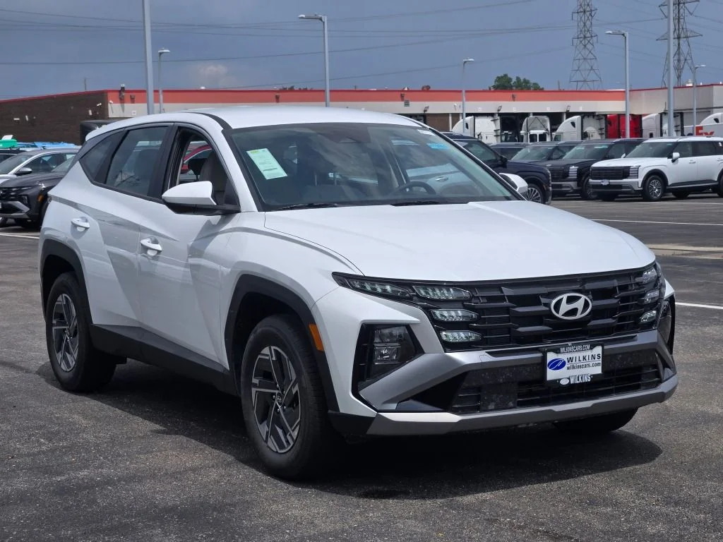 Used 2026 White Hyundai Blue SE image 3