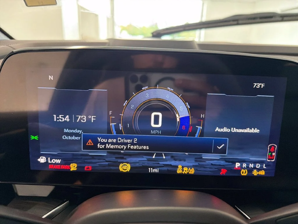 New 2027 Summit White Chevrolet LT image 15