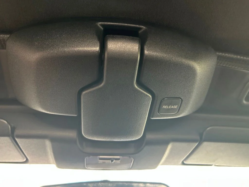 Used 2009 Red Mazda Sport image 46
